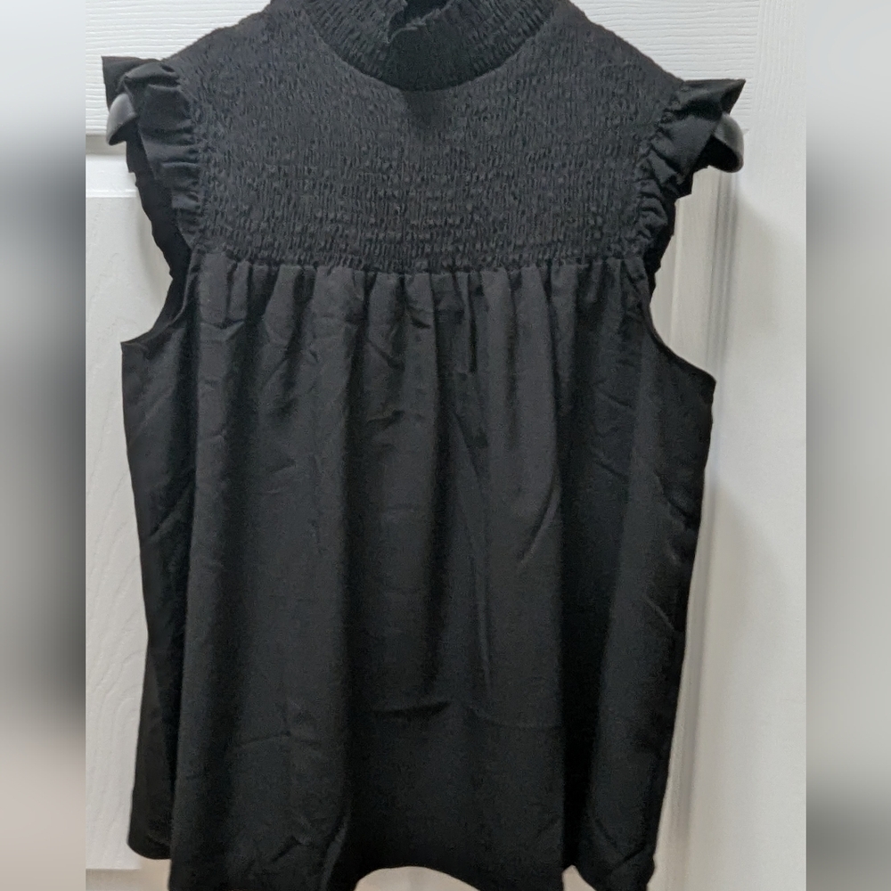 Black Sleeveless Women's Top